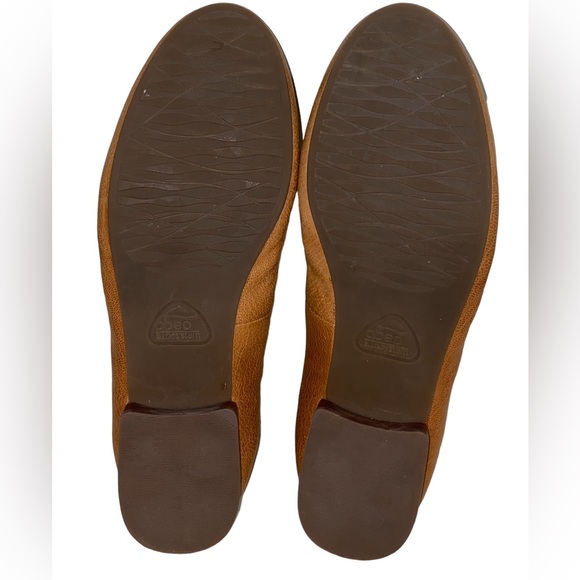 Abeo Jean II Slip-On Leather Loafers Size 7 1/2 Neutral - Picture 8 of 15